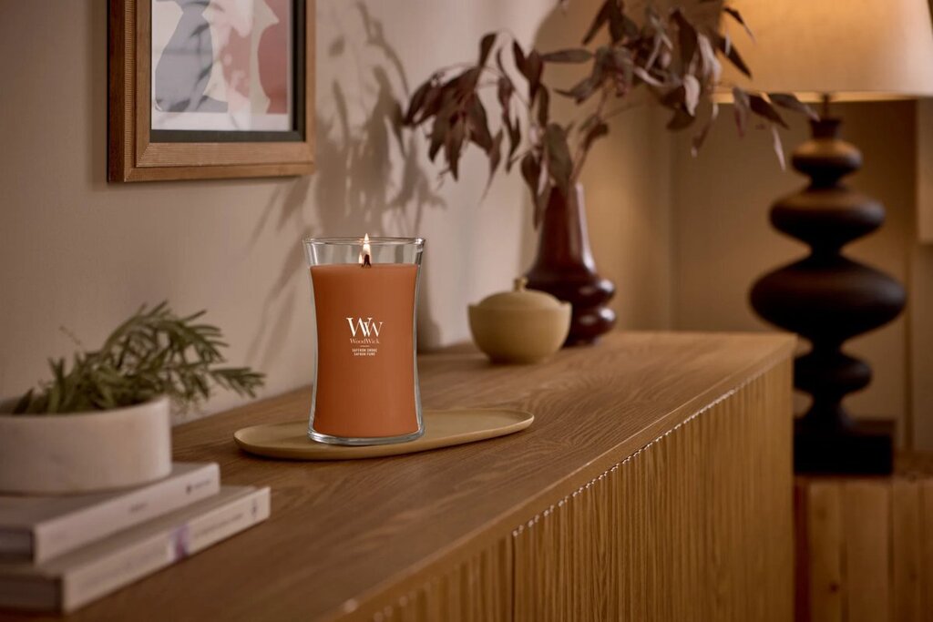 woodwick-geurkaars-medium-hourglass-saffron-smoke-voorkant-02